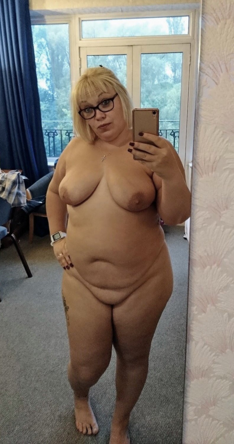 Amateur  Wives and Girlfriends Selfies #zOKBj9ba