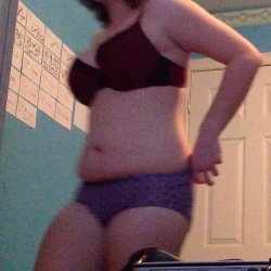 He loses bet, must risk sister on Erome ... She needs 50 likes and 30 reposts - will you help?? #DbUnki51