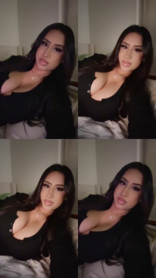 Busty Latina loves showing off cleavage #3NrXts5c