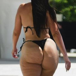 Big ass pawg walking #4qKBGkz3