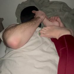 roommates foot worship handjob #bW8pxTSU