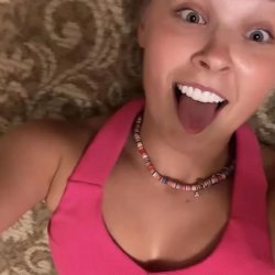 Would you cum all over jojo siwa’s pretty face #TOrlljEZ