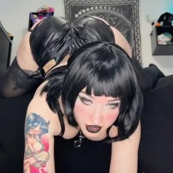 Thicc goth pawg shakes her thicc ass for you #8iiSjmj6