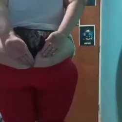Señora me manda video de su enorme culote por meterme una recarga a su celular #Q4InBf7L