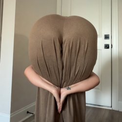 Thinjen Culona estadunidense 🇺🇲 nalgona rica haciendo el "BUTT HEART POSE" #92jXaglZ