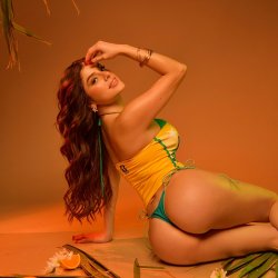 El culote de Scarlett Zalazar me tiene loco, mucha leche para esta zorra #DVVKVZT9