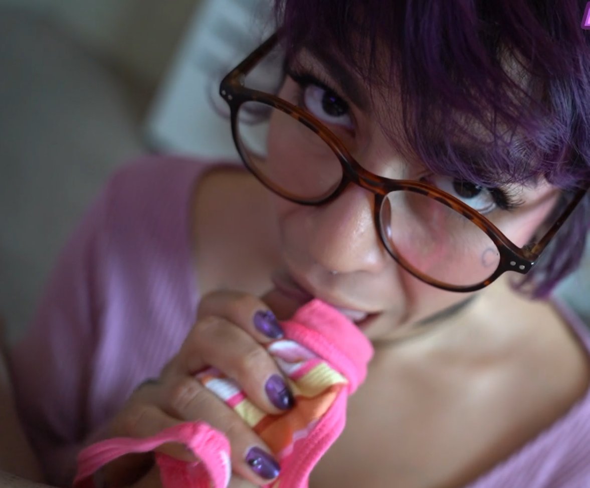 latina stepsister jerks you off with her panties #v5OnI4Ke