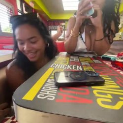 DickFlash two woman in the restaurant one suck dick while the other record #sk4G0oRz