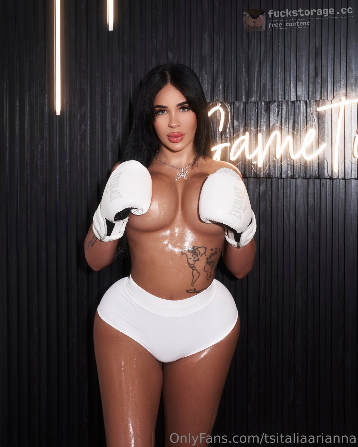 one of the most sexiest trans girl #AG9wU8BD