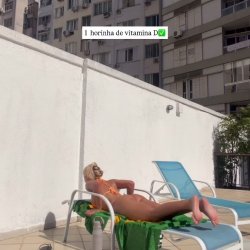 Perfect golden Brazilian girl sunbathing #MJ51u10a