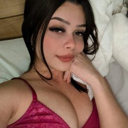Novinha moreninha branquinha delicinha com plug anal #WOTYHCEO