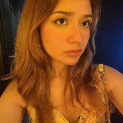 Mariana Liz Novia del seguidor #1LIYH3pa